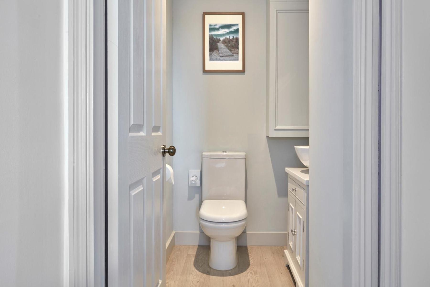 Bosun Cottage - Boutique Retreat On The Beach Deal Bagian luar foto